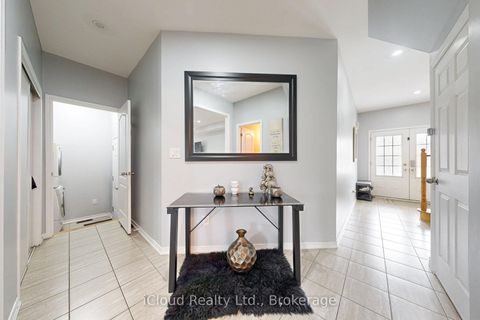 Photo 6 at 6 Mt Pleasant Avenue, Blue Grass Meadows, Whitby