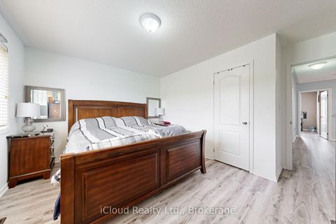 Photo 36 at 6 Mt Pleasant Avenue, Blue Grass Meadows, Whitby