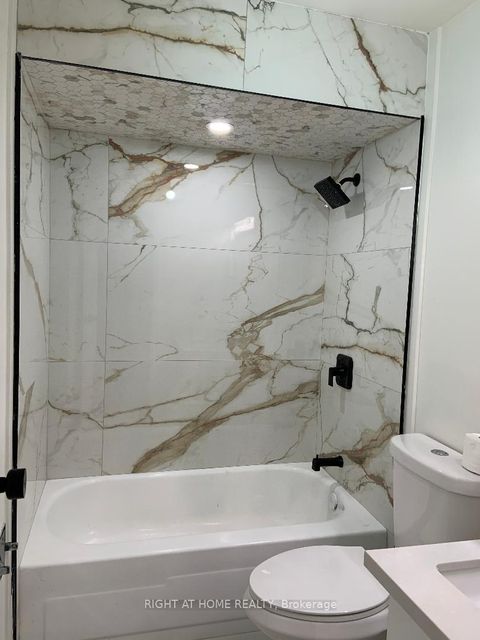 Photo 12 at 189 - 24 Springfair Avenue, Aurora Village, Aurora