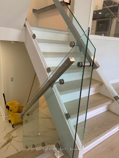 Photo 26 at 189 - 24 Springfair Avenue, Aurora Village, Aurora