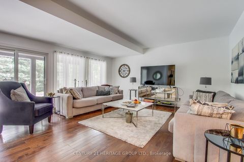 Photo 5 at 7670 19th Side Road, Rural King, King