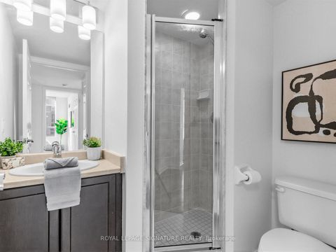 Photo 4 at 3906 - 30 Grand Trunk Crescent, Waterfront Communities C1, Toronto