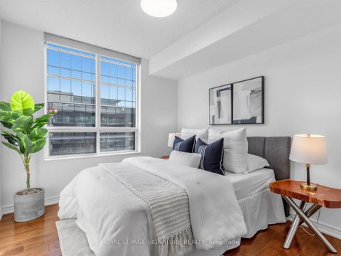 Photo 5 at 3906 - 30 Grand Trunk Crescent, Waterfront Communities C1, Toronto