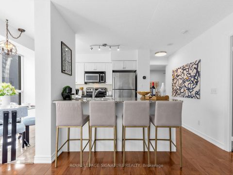 Photo 9 at 3906 - 30 Grand Trunk Crescent, Waterfront Communities C1, Toronto