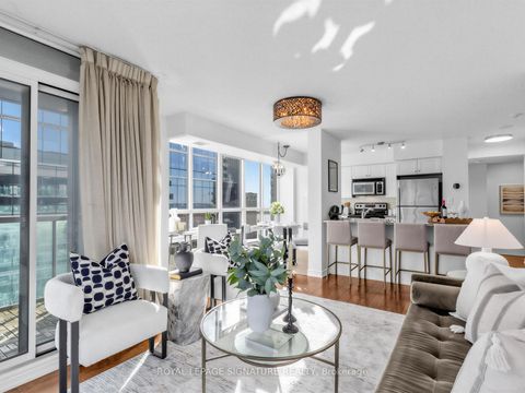 Photo 10 at 3906 - 30 Grand Trunk Crescent, Waterfront Communities C1, Toronto