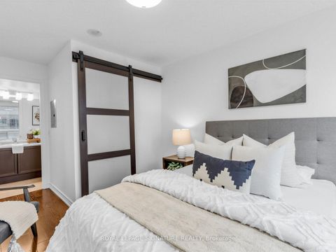 Photo 12 at 3906 - 30 Grand Trunk Crescent, Waterfront Communities C1, Toronto