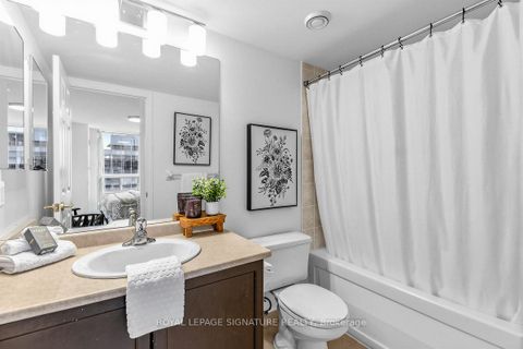 Photo 13 at 3906 - 30 Grand Trunk Crescent, Waterfront Communities C1, Toronto