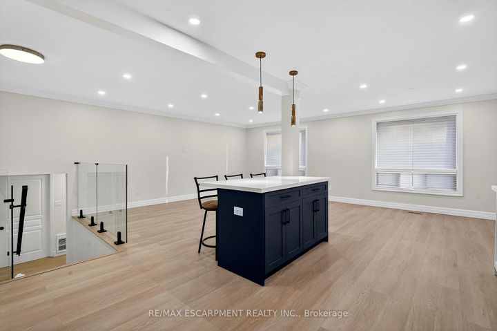 Photo 8 at 646 Cumberland Avenue, Roseland, Burlington