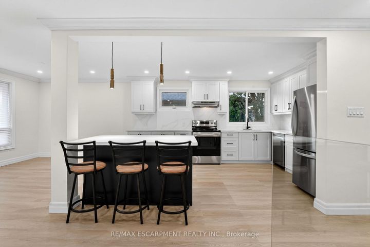 Photo 12 at 646 Cumberland Avenue, Roseland, Burlington