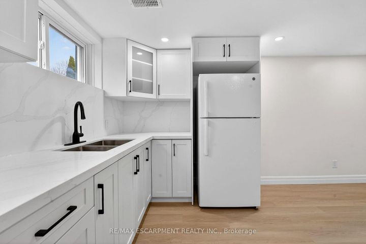 Photo 36 at 646 Cumberland Avenue, Roseland, Burlington