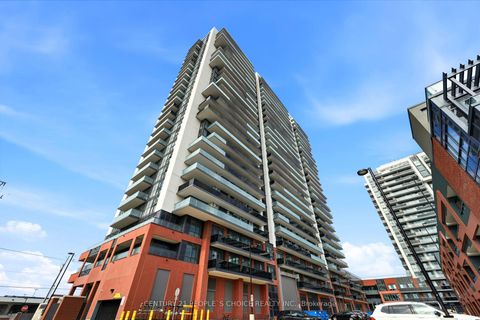 Photo 1 at 515 - 2545 Simcoe Street N, Windfields, Oshawa