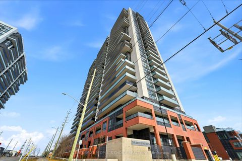 Photo 2 at 515 - 2545 Simcoe Street N, Windfields, Oshawa