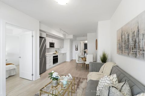 Photo 9 at 515 - 2545 Simcoe Street N, Windfields, Oshawa