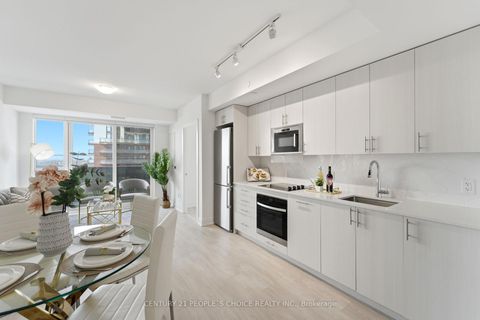 Photo 11 at 515 - 2545 Simcoe Street N, Windfields, Oshawa