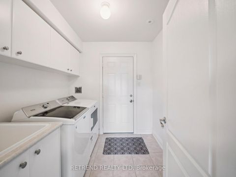 Photo 36 at 26 Golden Spruce Lane, Maple, Vaughan