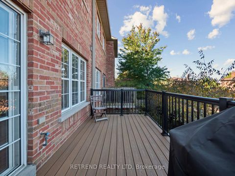 Photo 39 at 26 Golden Spruce Lane, Maple, Vaughan