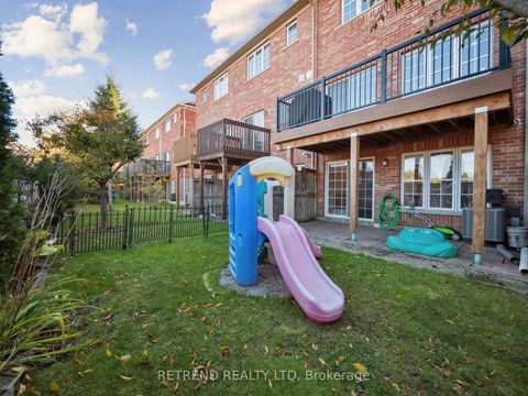 Photo 43 at 26 Golden Spruce Lane, Maple, Vaughan