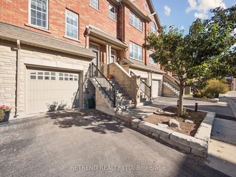 Photo 47 at 26 Golden Spruce Lane, Maple, Vaughan