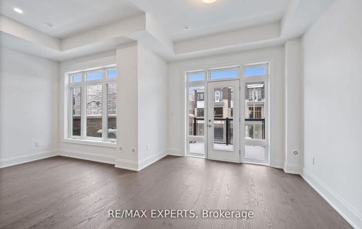 Photo 8 at 3304 Azam Way, GO Glenorchy, Oakville