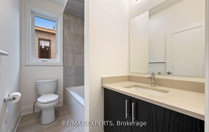 Photo 16 at 3304 Azam Way, GO Glenorchy, Oakville