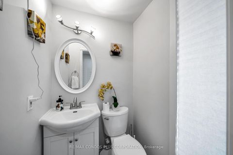 Photo 6 at 39 - 222 Pearson Street, O'Neill, Oshawa