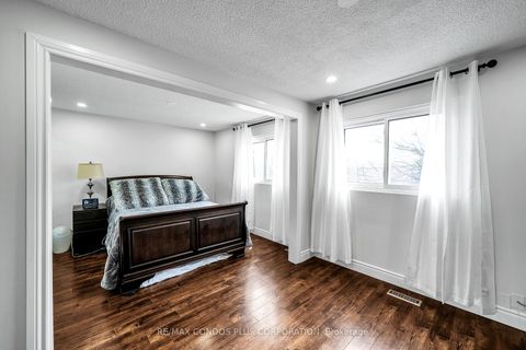 Photo 10 at 39 - 222 Pearson Street, O'Neill, Oshawa