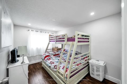 Photo 12 at 39 - 222 Pearson Street, O'Neill, Oshawa