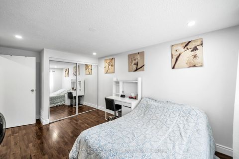 Photo 15 at 39 - 222 Pearson Street, O'Neill, Oshawa