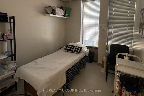 Photo 2 at 107 - 3000 Lawrence Avenue, Bendale, Toronto