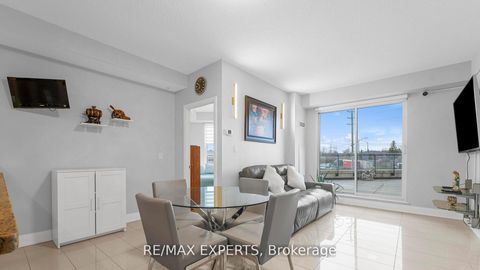 Photo 11 at 201 - 12 Woodstream Boulevard, Vaughan Grove, Vaughan