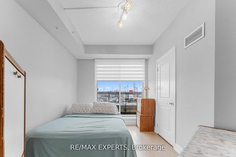 Photo 13 at 201 - 12 Woodstream Boulevard, Vaughan Grove, Vaughan