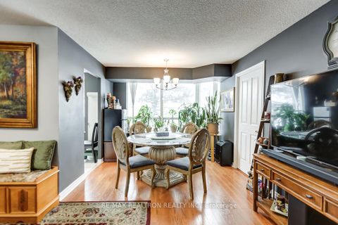 Photo 4 at 526 - 68 Corporate Drive, Woburn, Toronto