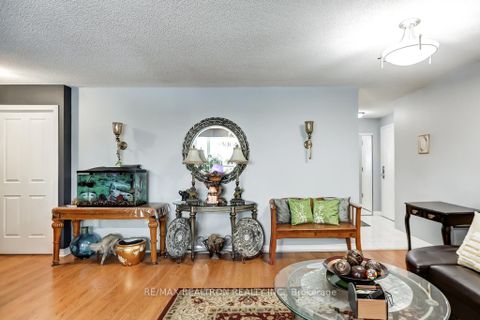 Photo 7 at 526 - 68 Corporate Drive, Woburn, Toronto