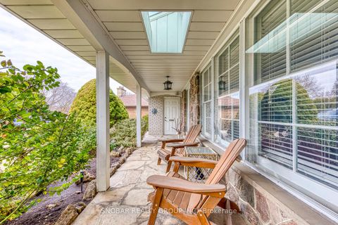 Photo 1 at 39 Beaver Bend Crescent, West Deane, Toronto