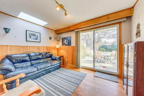 Photo 9 at 39 Beaver Bend Crescent, West Deane, Toronto