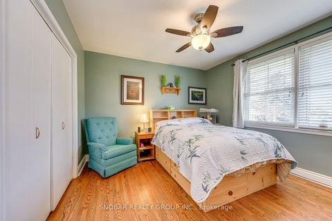 Photo 13 at 39 Beaver Bend Crescent, West Deane, Toronto