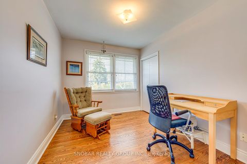 Photo 14 at 39 Beaver Bend Crescent, West Deane, Toronto
