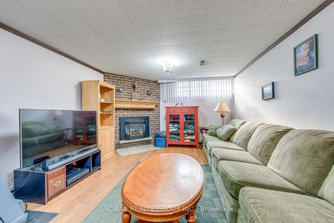 Photo 16 at 39 Beaver Bend Crescent, West Deane, Toronto