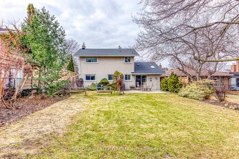 Photo 20 at 39 Beaver Bend Crescent, West Deane, Toronto