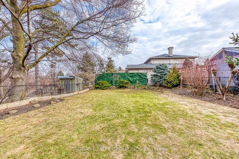 Photo 23 at 39 Beaver Bend Crescent, West Deane, Toronto