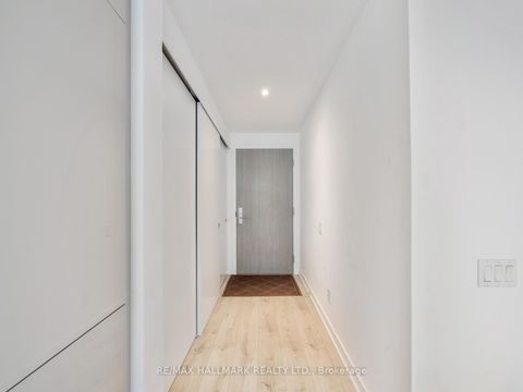 Photo 2 at 2208 - 161 Roehampton Avenue, Mount Pleasant East, Toronto