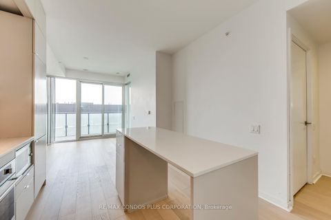 Photo 3 at 4001 - 101 Peter Street, Waterfront Communities C1, Toronto