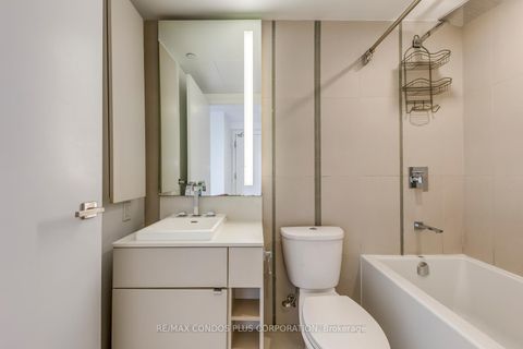 Photo 13 at 4001 - 101 Peter Street, Waterfront Communities C1, Toronto