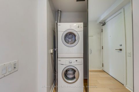 Photo 14 at 4001 - 101 Peter Street, Waterfront Communities C1, Toronto