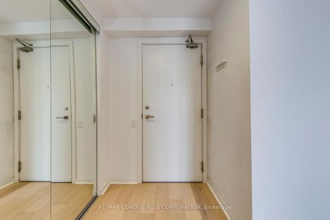 Photo 15 at 4001 - 101 Peter Street, Waterfront Communities C1, Toronto