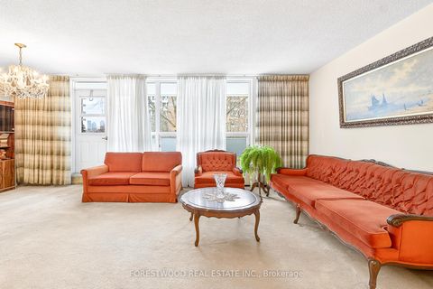 Photo 6 at 402 - 65 Southport Street, Swansea, Toronto