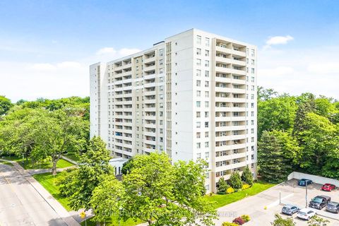 Photo 33 at 402 - 65 Southport Street, Swansea, Toronto