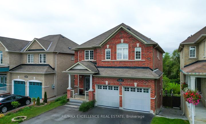 Photo 3 at 26 Fahey Drive, Bram West, Brampton