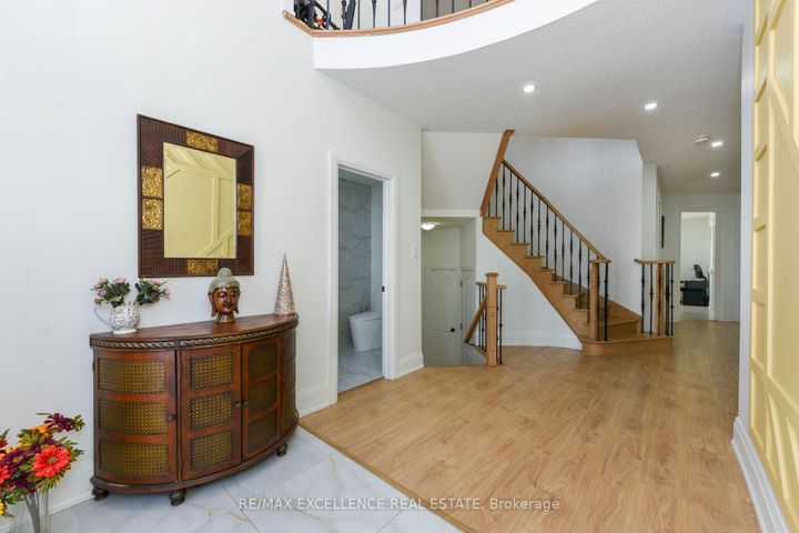 Photo 6 at 26 Fahey Drive, Bram West, Brampton