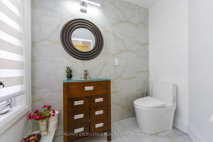 Photo 17 at 26 Fahey Drive, Bram West, Brampton